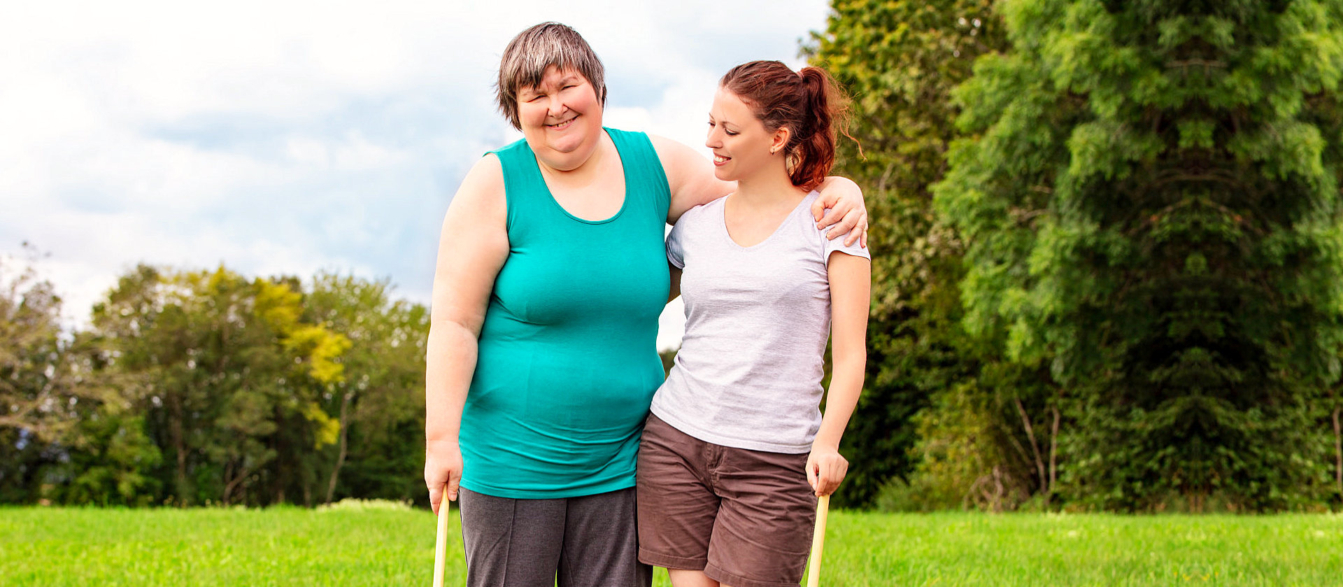 smiling wowan with her friend